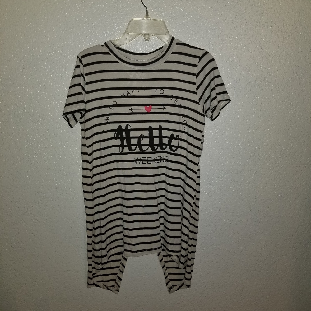 Messy Bun Just Chillin NWT Hello Weekend Logo
